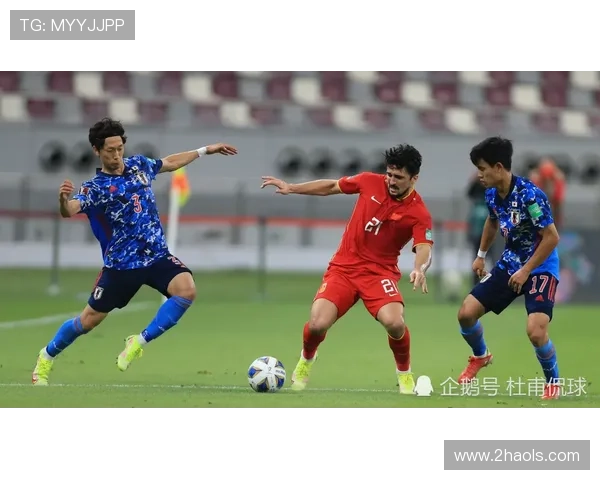 沪媒关注:塞内加尔前锋盖耶现身迪拜机场疑将加盟申花引热议